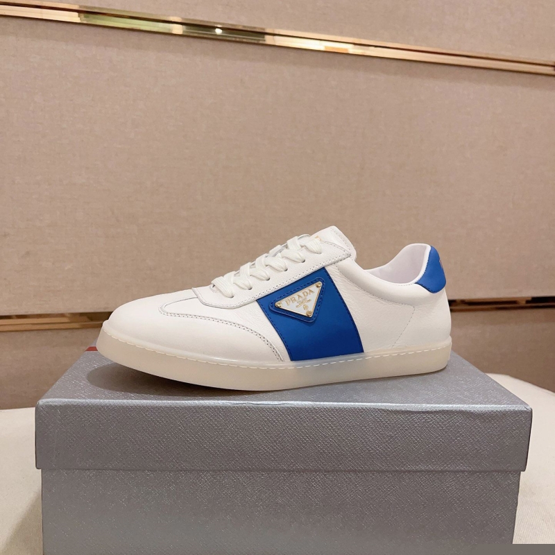 Pra*a casual shoes
